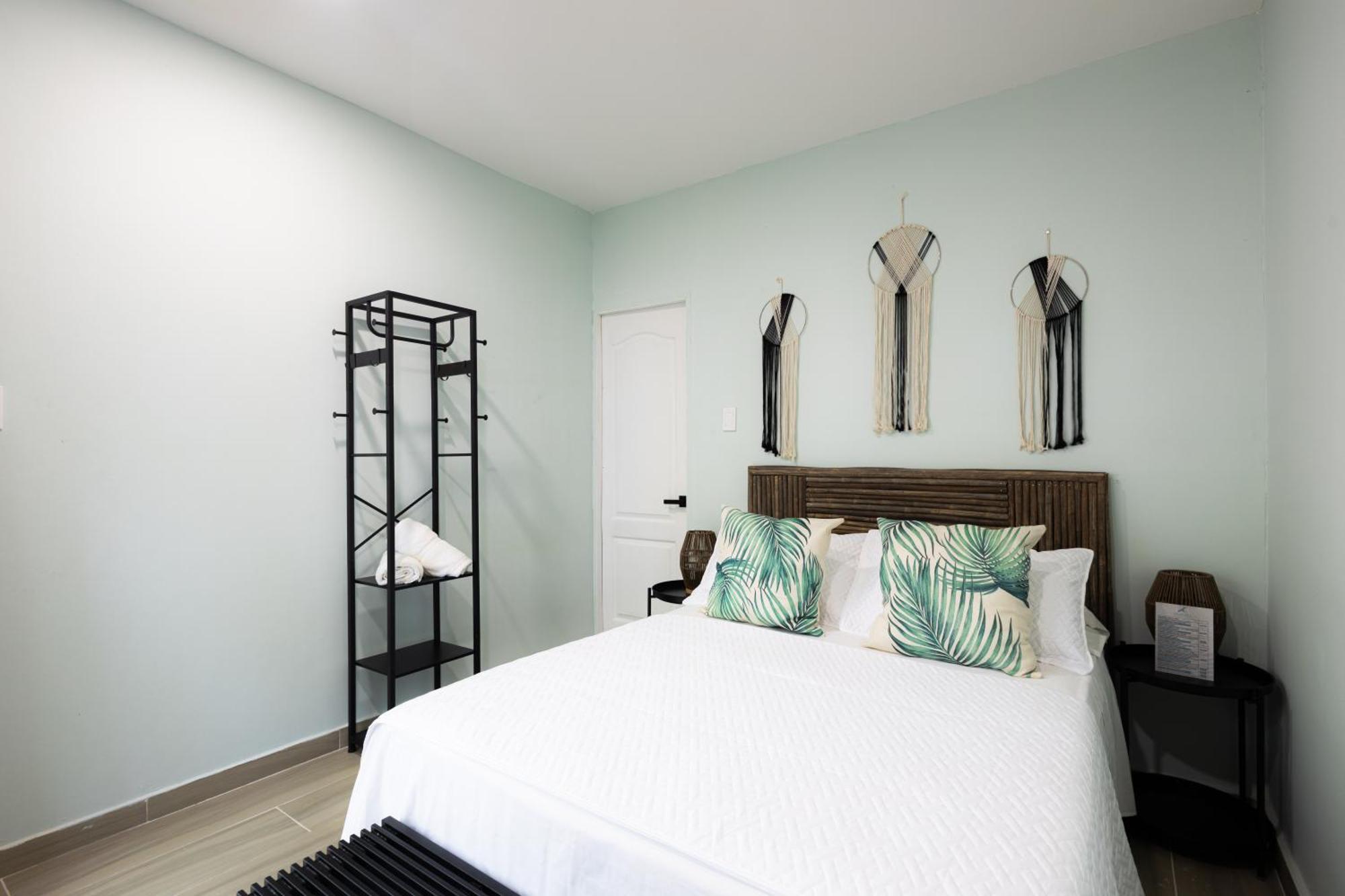 Fragata Island House 4*