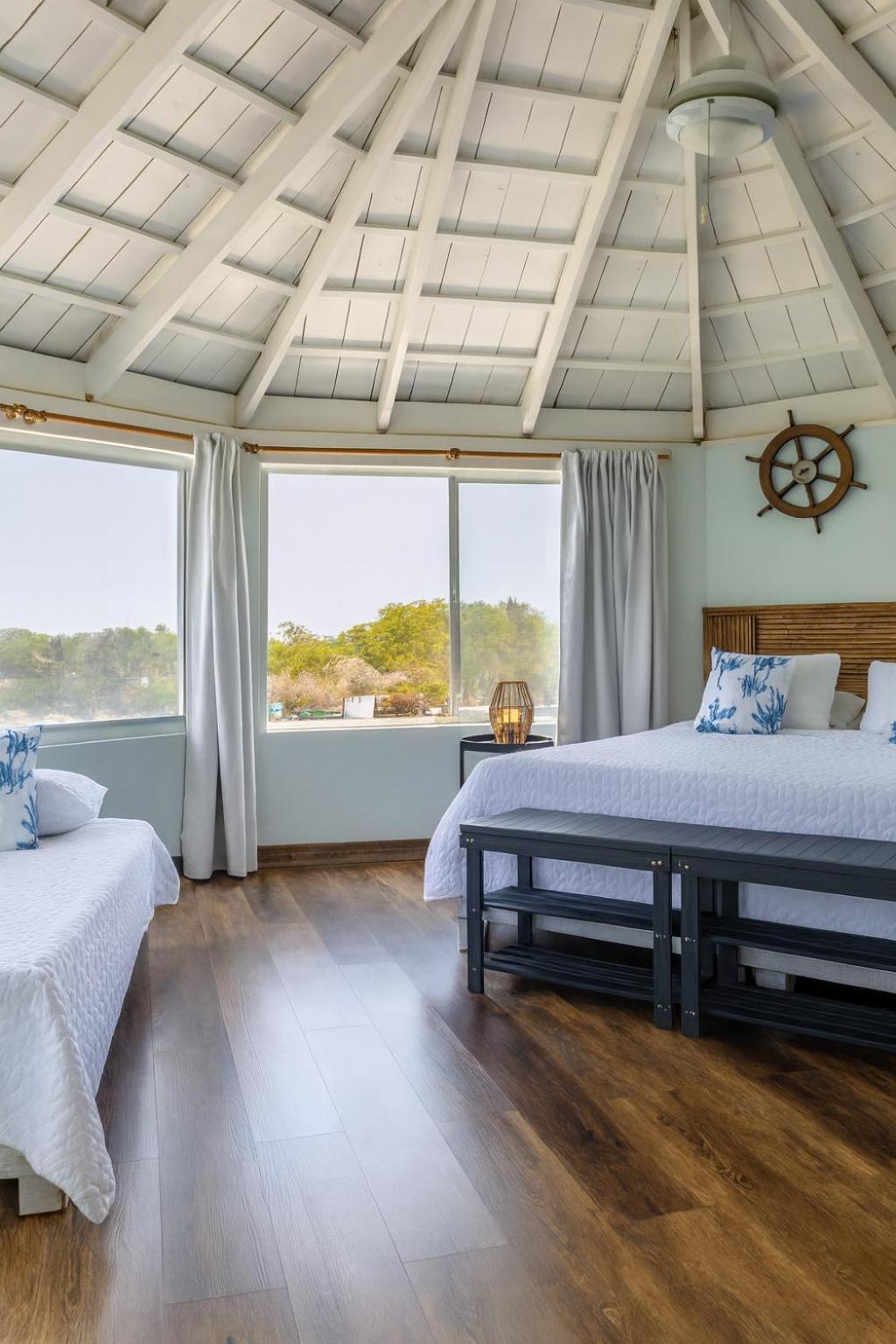 Fragata Island House 4*