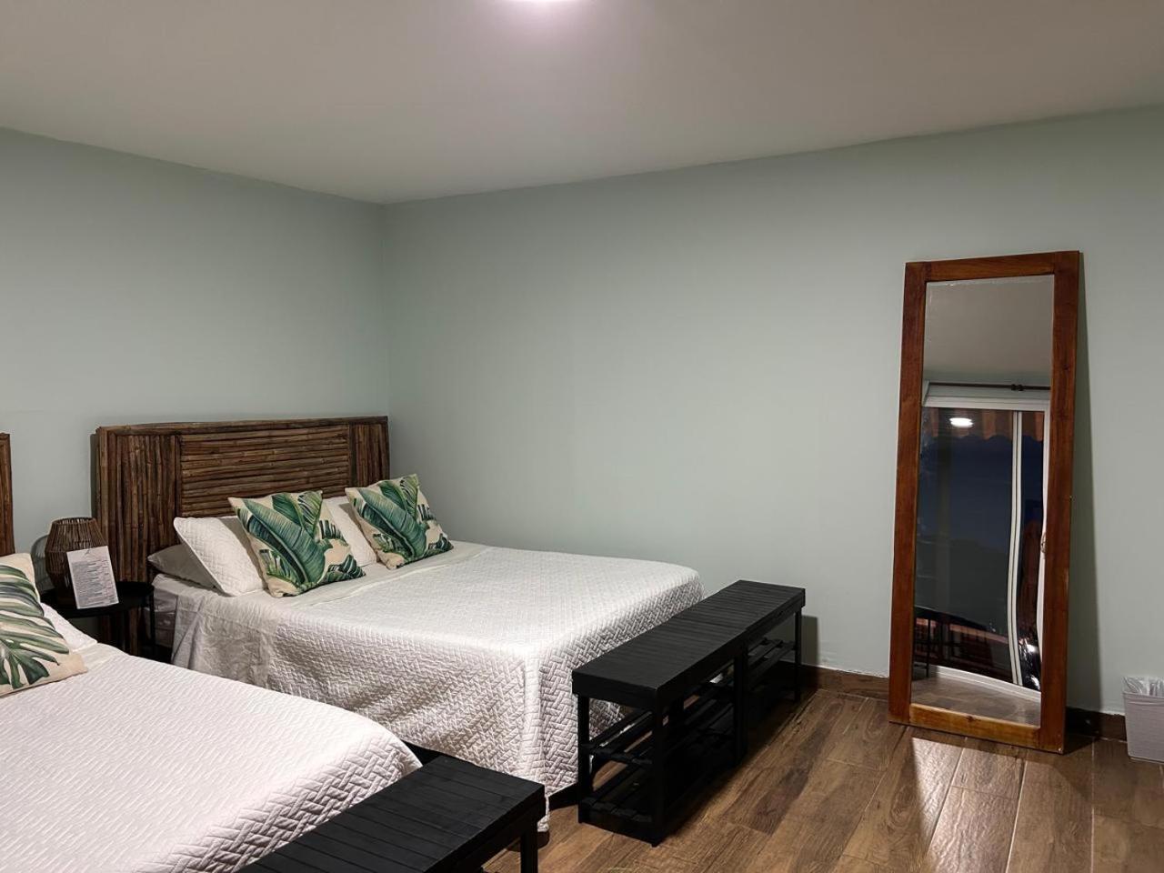 Fragata Island House