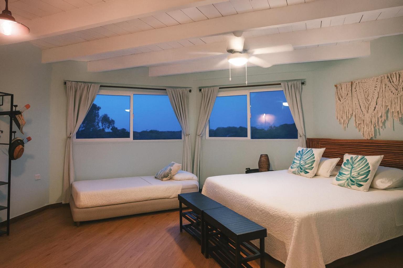 Fragata Island House Pensión 4*