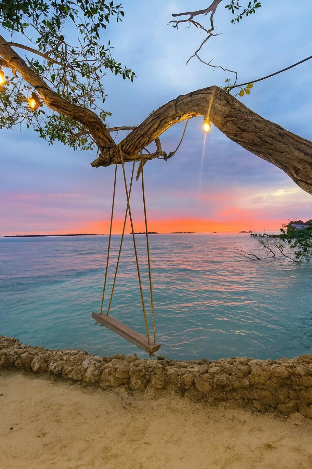 Fragata Island House 4*