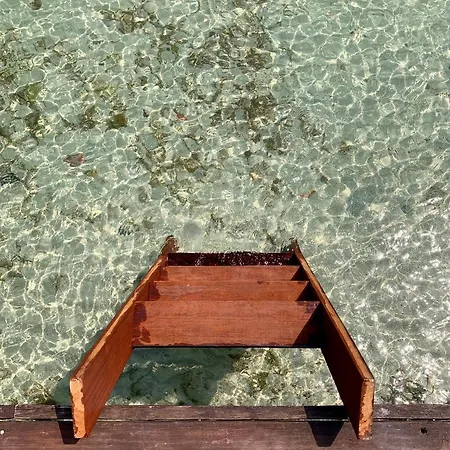 Fragata Island House 4*