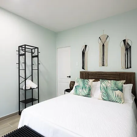 Fragata Island House 4*
