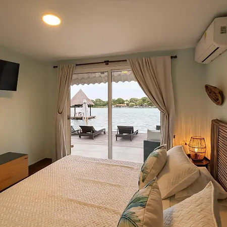 Fragata Island House Hotel