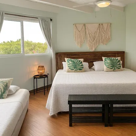 Fragata Island House 4*