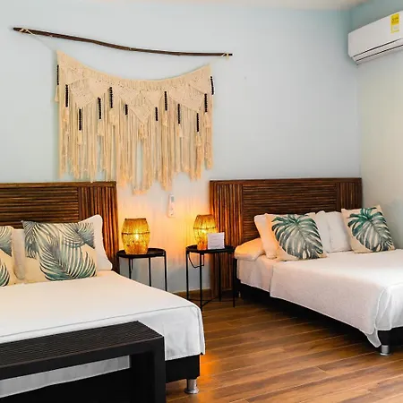 Hotel Fragata Island House 4*