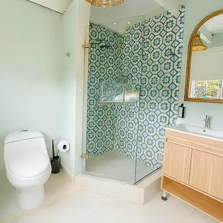 Fragata Island House Hotel 4*