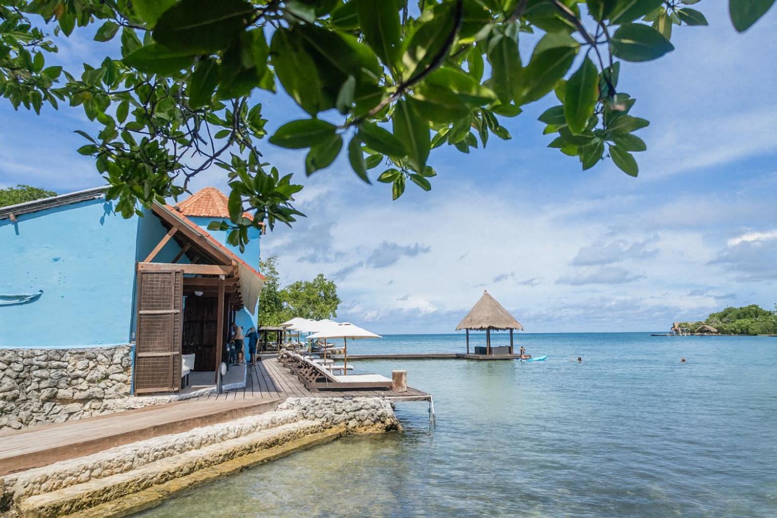 Fragata Island House Guest house 4*