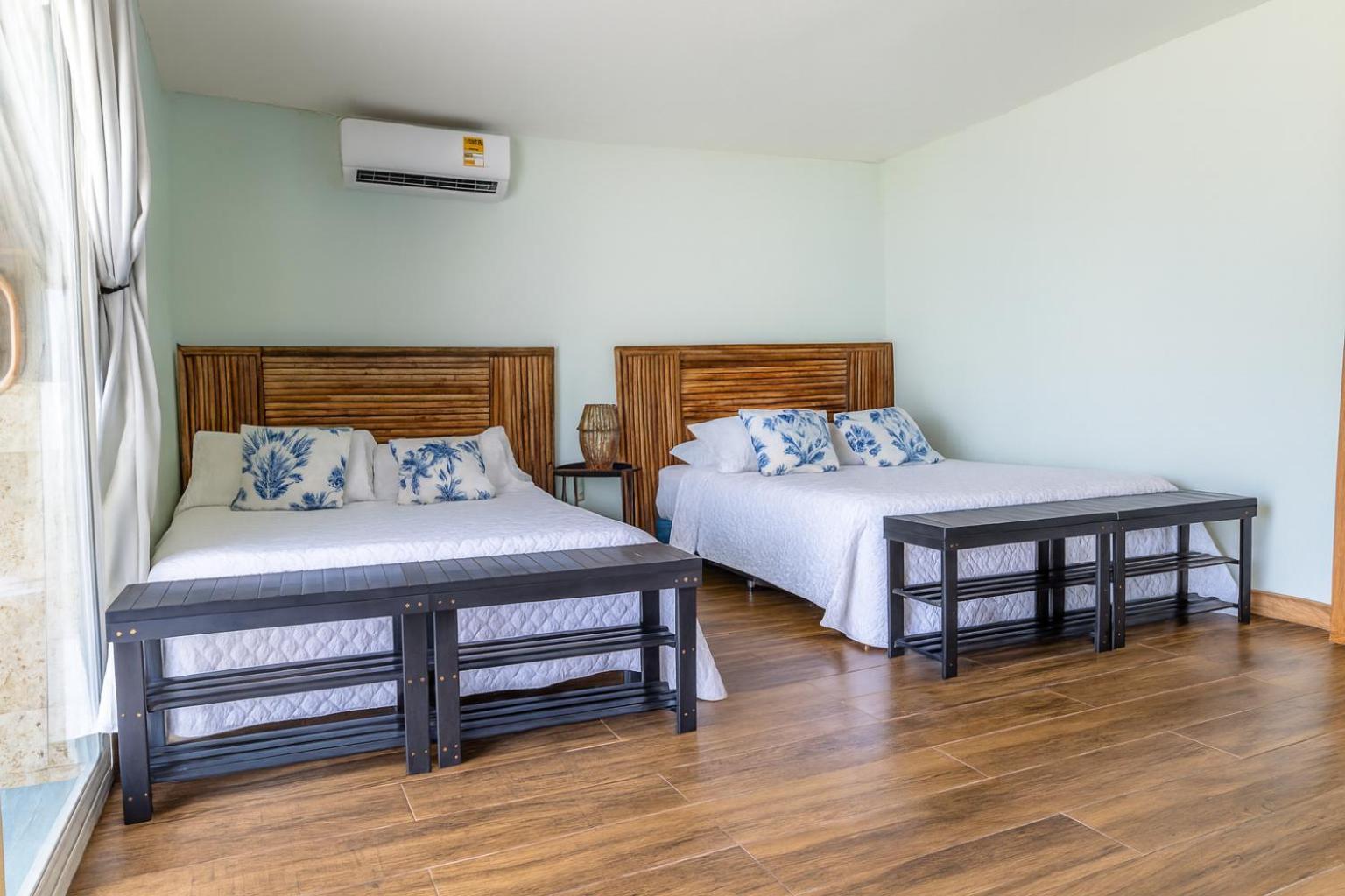 Fragata Island House Guest house