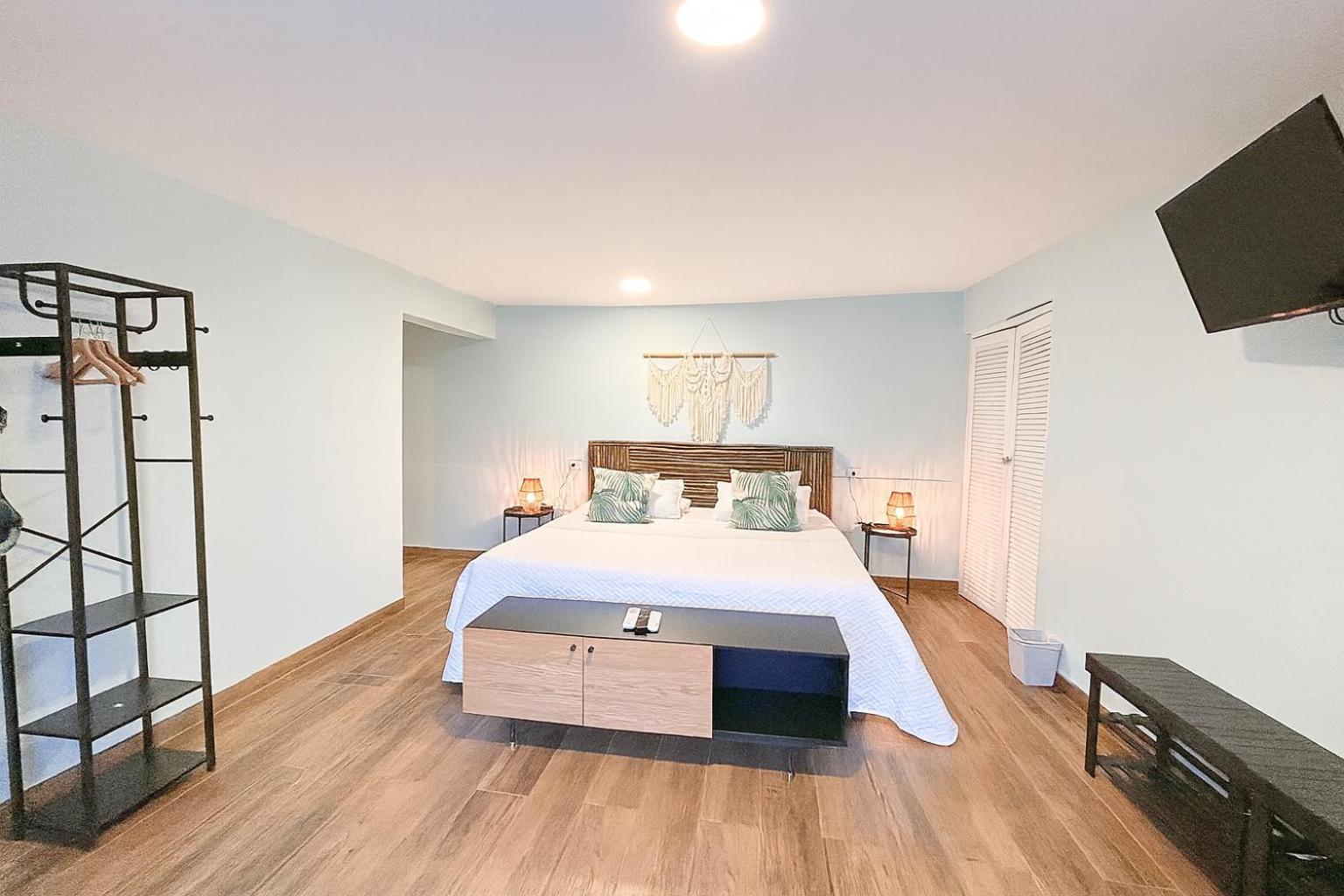 Fragata Island House Guest house